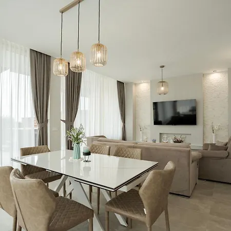 Villa Luxury 3 Bedroom With Private Pool, Jacuzzi And Sea View Lozenets